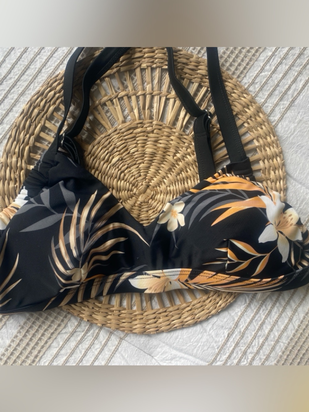 Cupshe Black Floral Bikini Top with Cream & Tan Accents